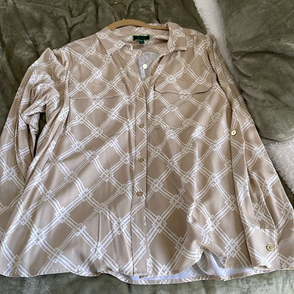NWT C.Wonder button down blouse with pocket detail. 18W